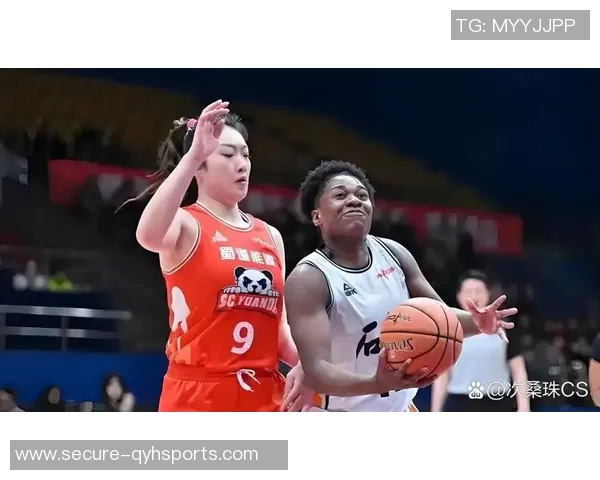 篮球明星在赛场上的激情瞬间与技艺展示的独特视角解析